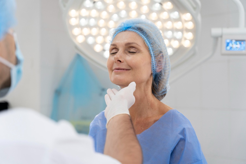 Neck treatment at Fluid Medical